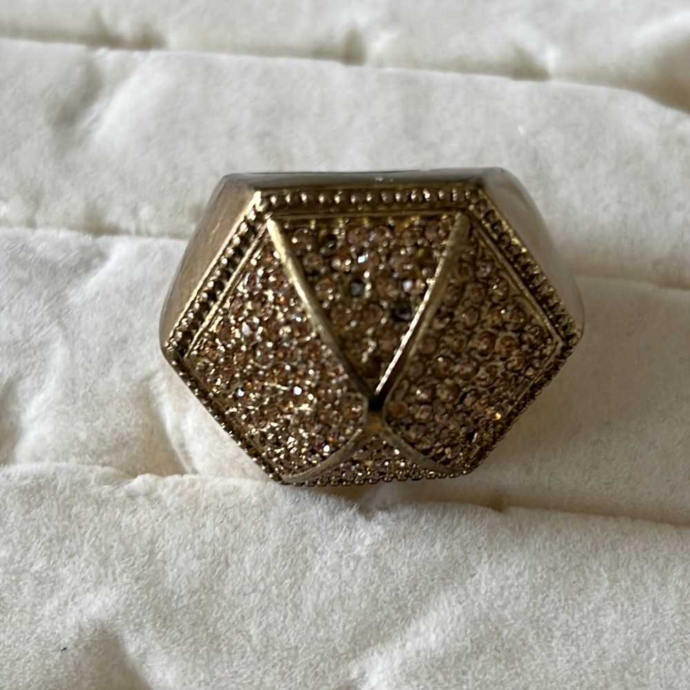 2/$10 Vintage Vince Camuto dome pave ring